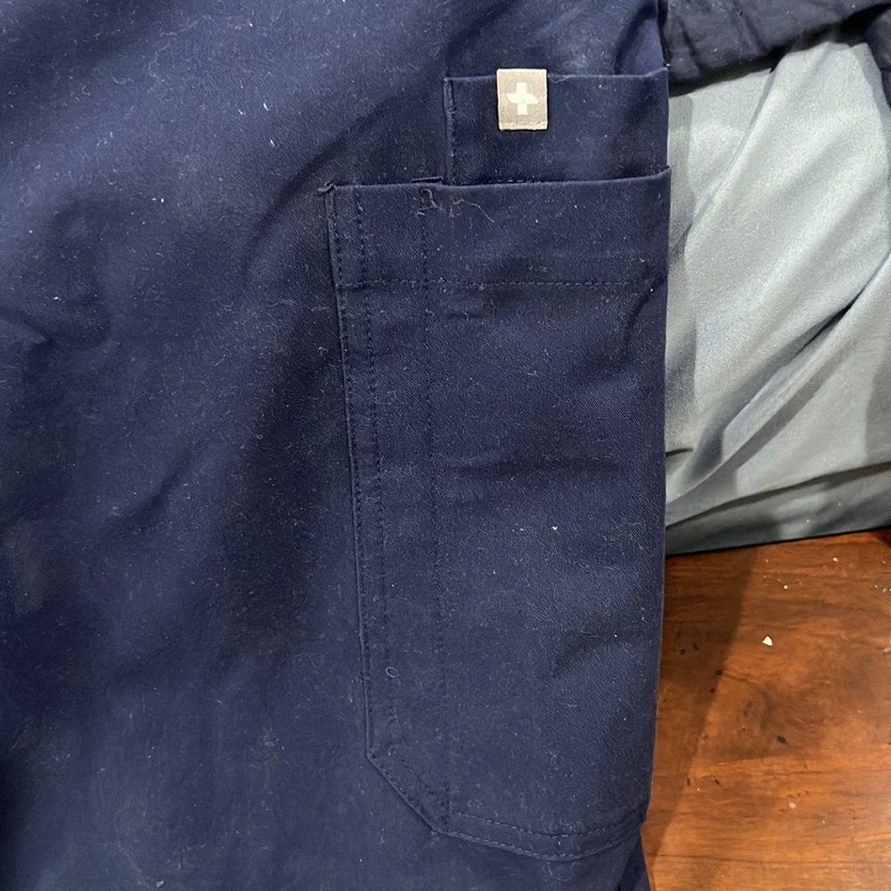 **SOLD!**Figs Navy Blue Scrub Pants - Picture 6 of 6